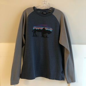 Patagonia Fleece Crewneck - lightweight, size L. Grey and slate blue
